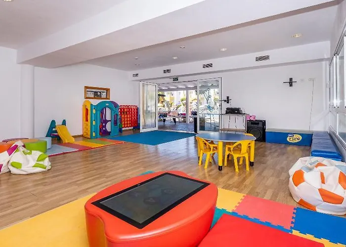 Comitas Tramontana Park מלון דירות 3*