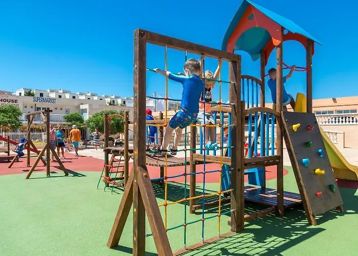 מלון דירות Comitas Tramontana Park פורנלס