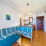 Comitas Tramontana Park 公寓式酒店 福尔内利斯