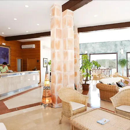 Comitas Tramontana Park フォルネイス