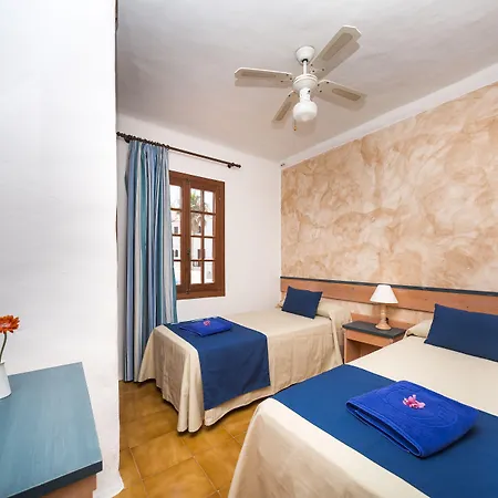 Ξενοδοχείο με διαμερίσματα Comitas Tramontana Park 3*